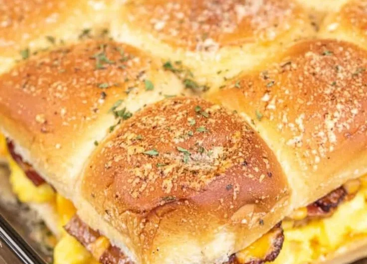 Delicious Crack Breakfast Sliders served on a plate.