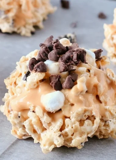 Delicious no-bake Avalanche Cookies with chocolate and marshmallows