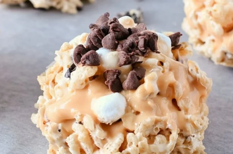 Delicious no-bake Avalanche Cookies with chocolate and marshmallows